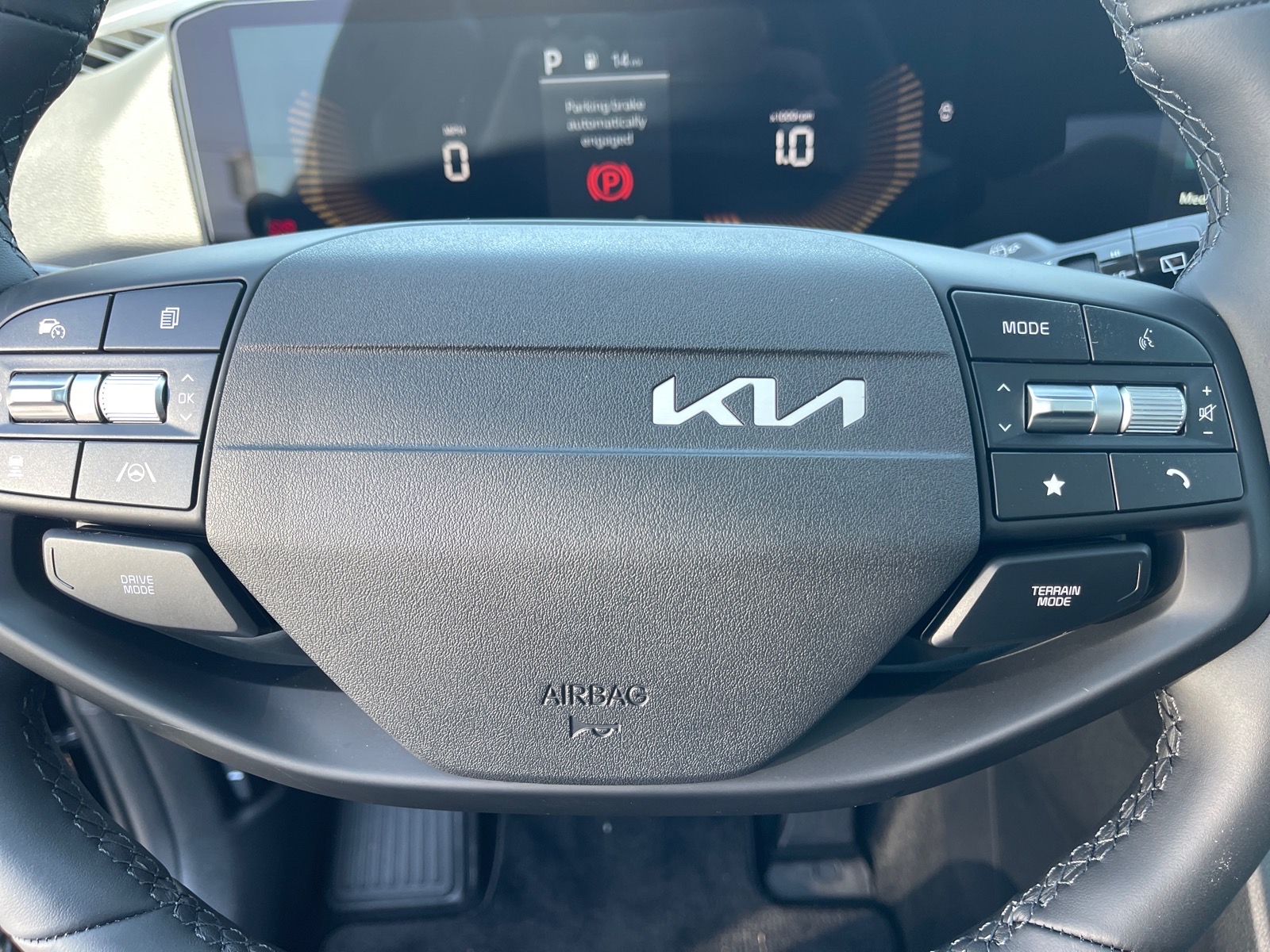2026 Kia Sportage EX - Photo 9