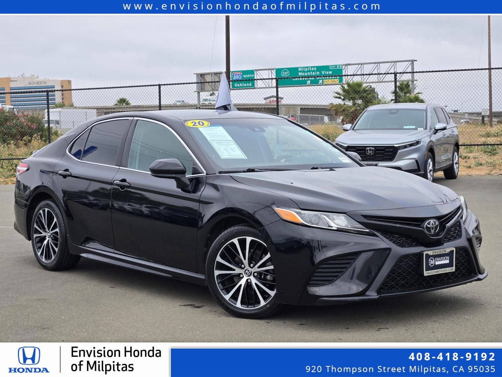 2020 Toyota Camry SE