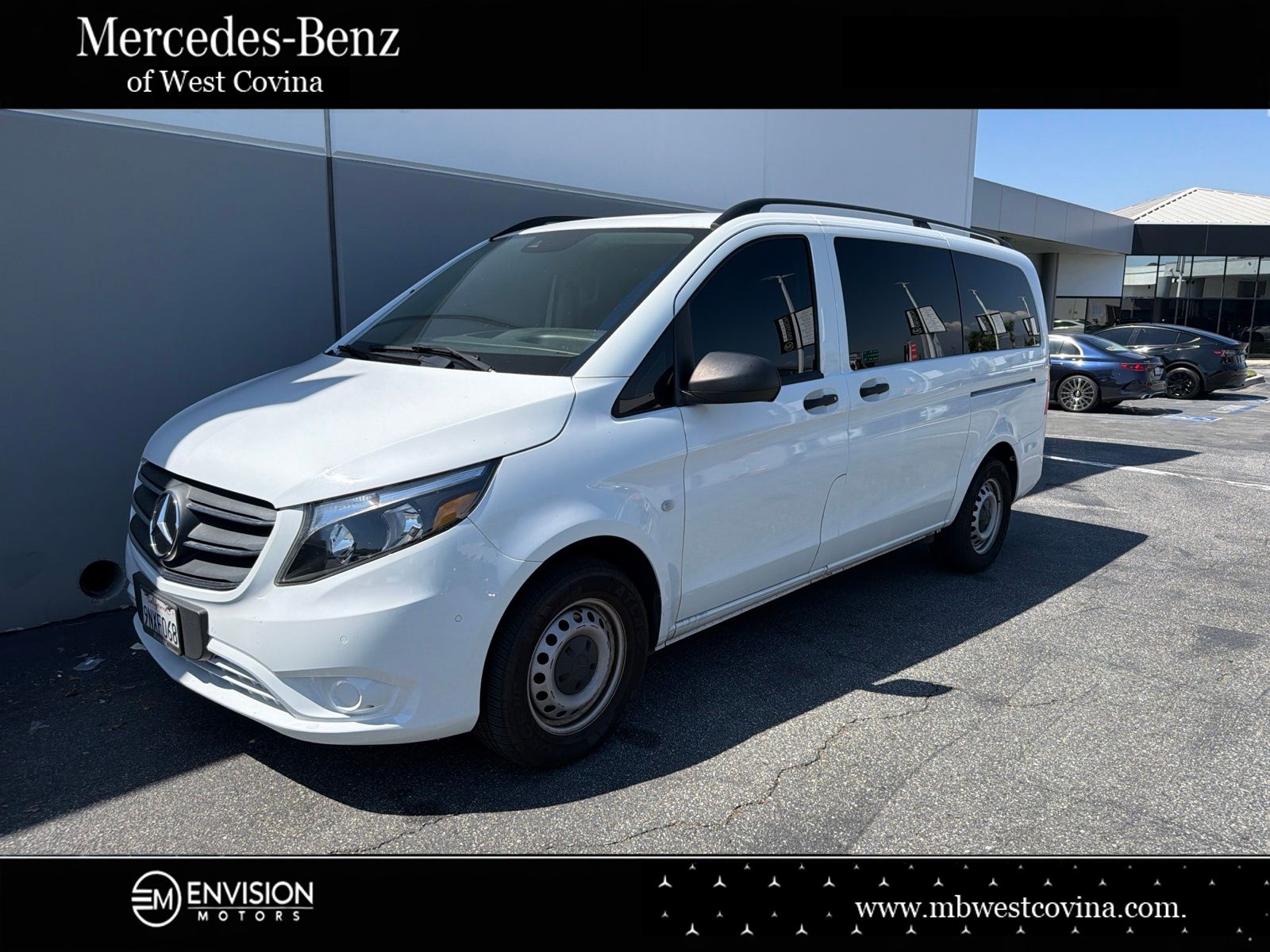 2023 Mercedes-Benz Metris Passenger Van