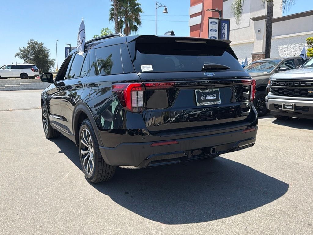 2026 Ford Explorer ST-LINE - Photo 10