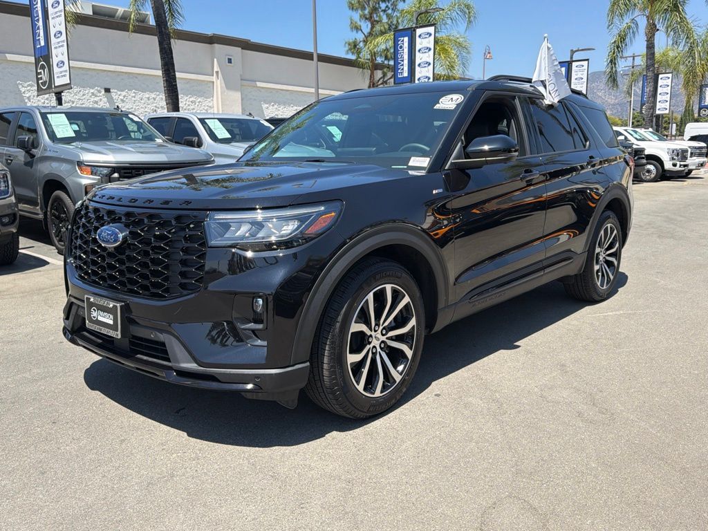 2026 Ford Explorer ST-LINE - Photo 6