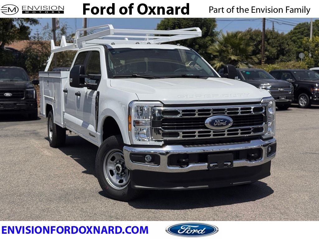 2026 Ford F-350 Chassis Truck Crew Cab 
