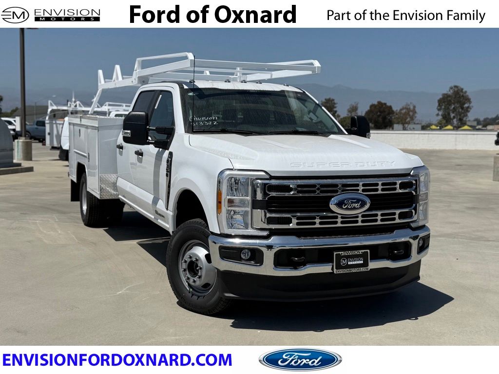 2026 Ford F-350 Chassis Truck Crew Cab 