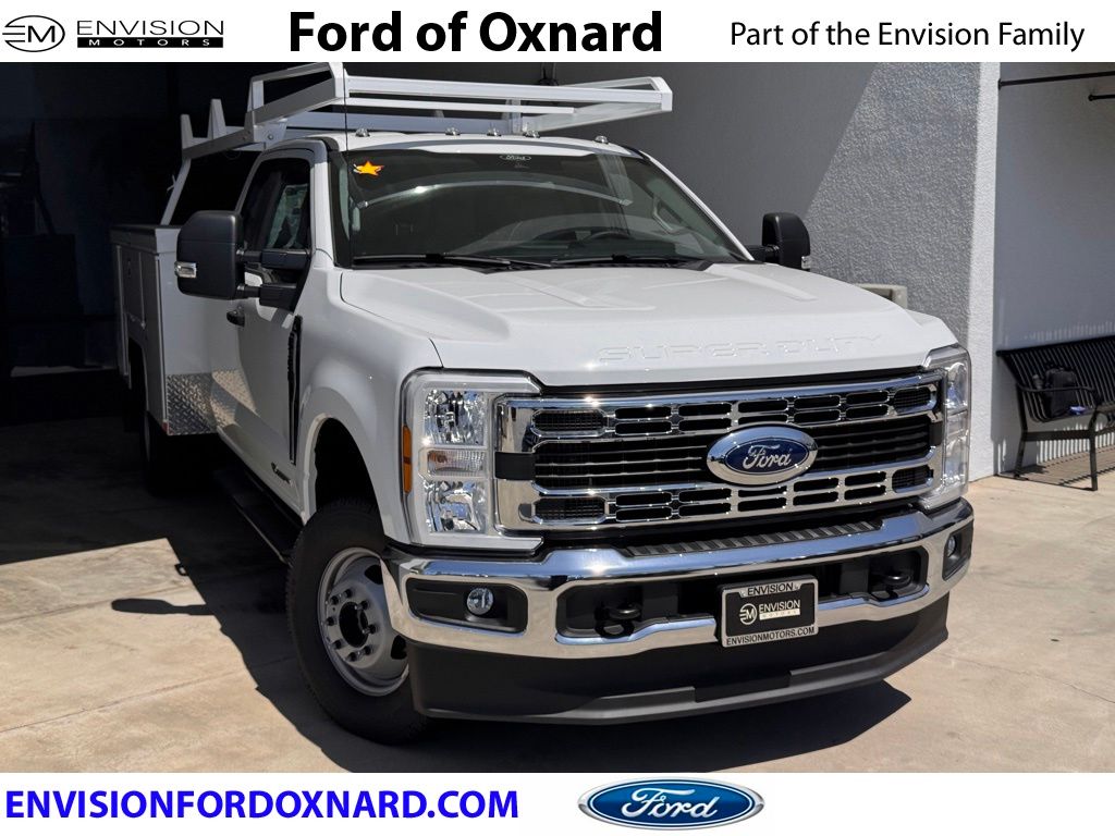2025 Ford F-350 Chassis Truck Super Cab 