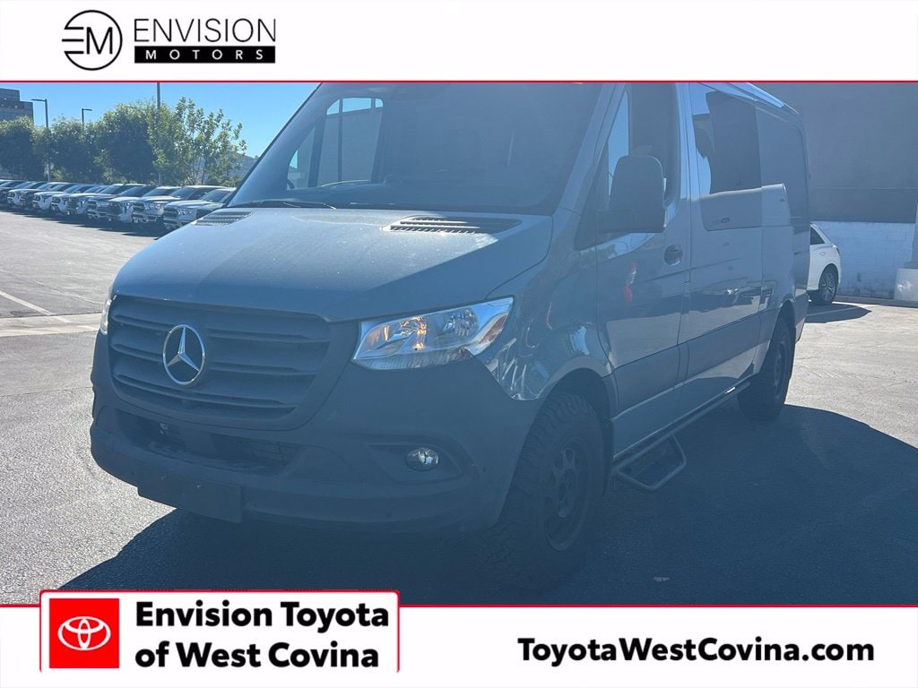 2024 Mercedes-Benz Sprinter Crew Van