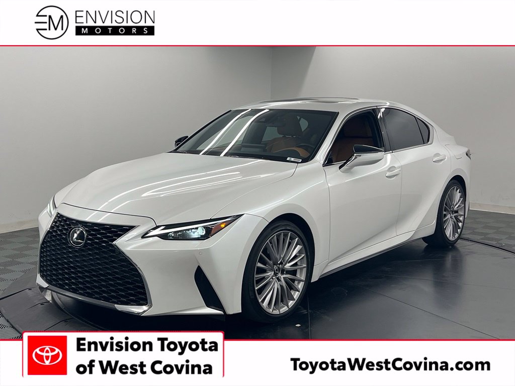 2023 Lexus IS