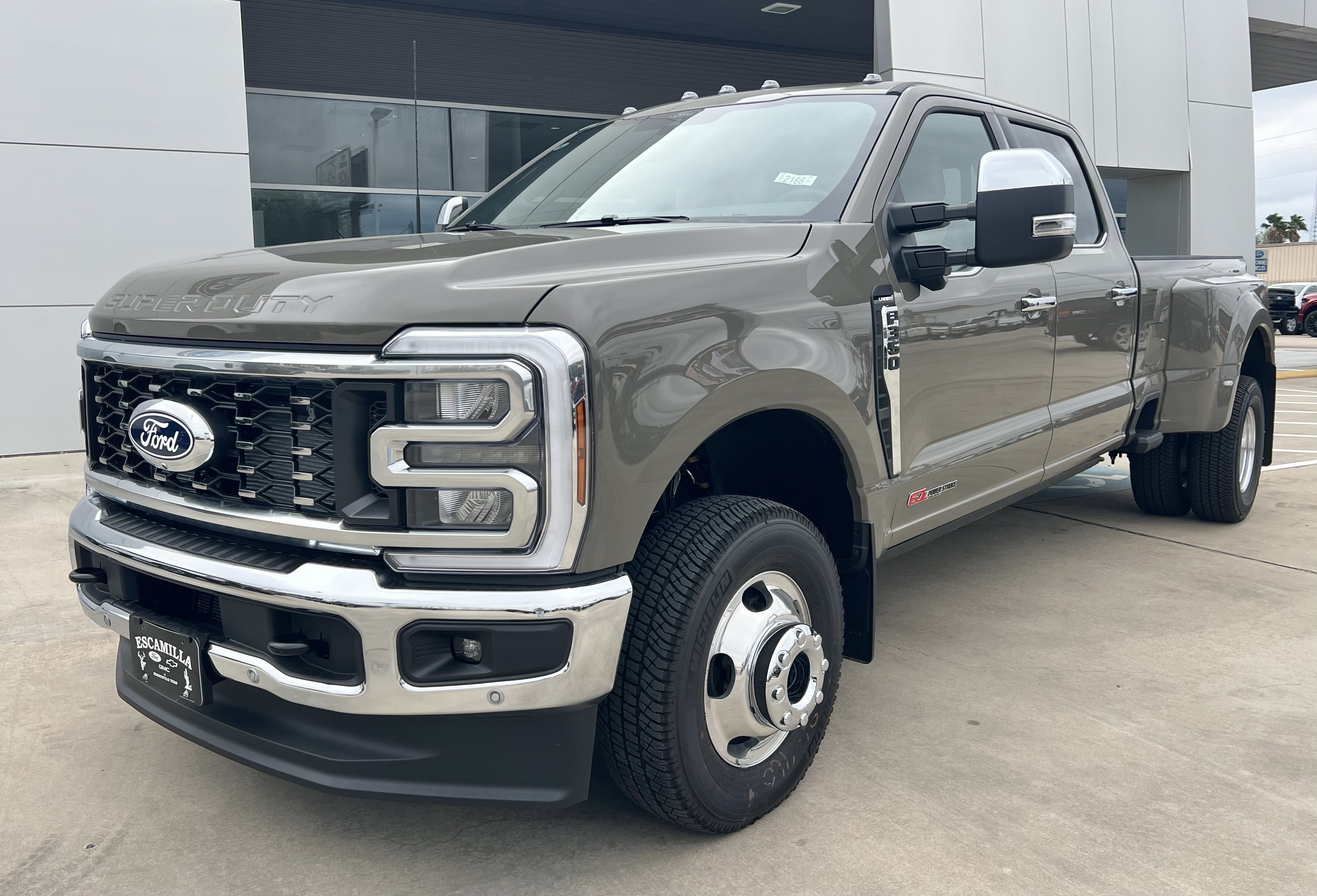 New 2027 Ford Super Duty F-350® Lariat® TRUCK