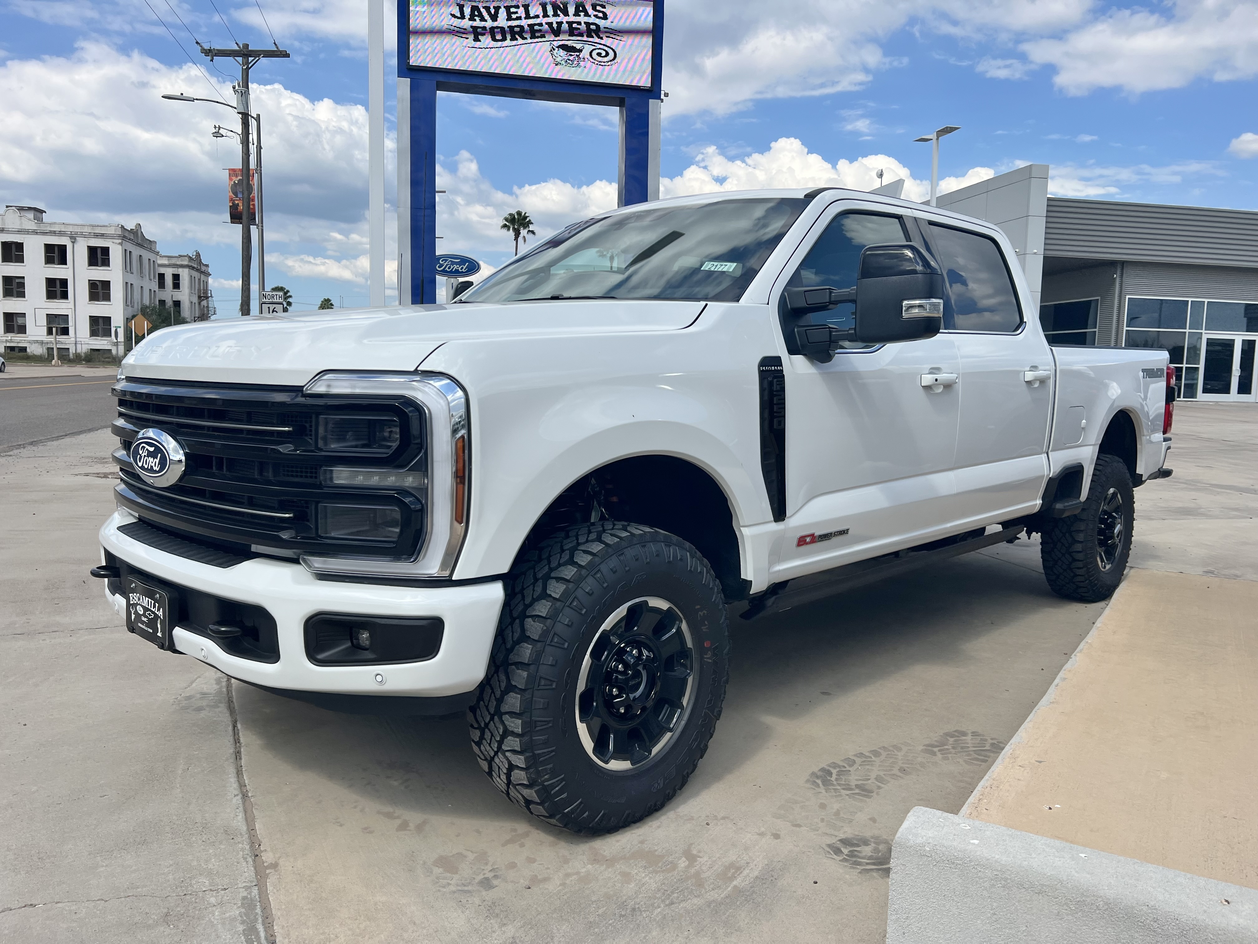 New 2027 Ford Super Duty F-250® Platinum® TRUCK