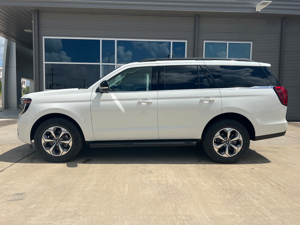 New 2027 Ford Expedition 4X2 Active SUV