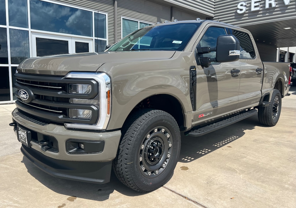 New 2027 Ford Super Duty F-250® XLT TRUCK
