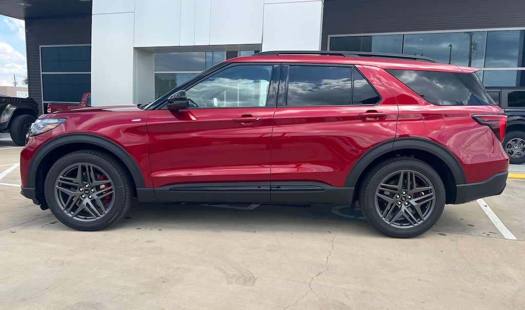 New 2027 Ford Explorer ST-Line SUV