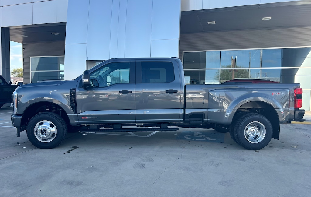 New 2027 Ford Super Duty F-350® XL TRUCK