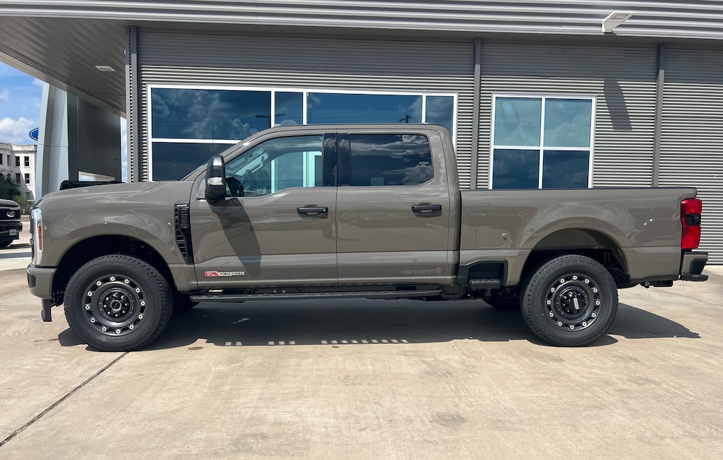 New 2027 Ford Super Duty F-250® XLT TRUCK