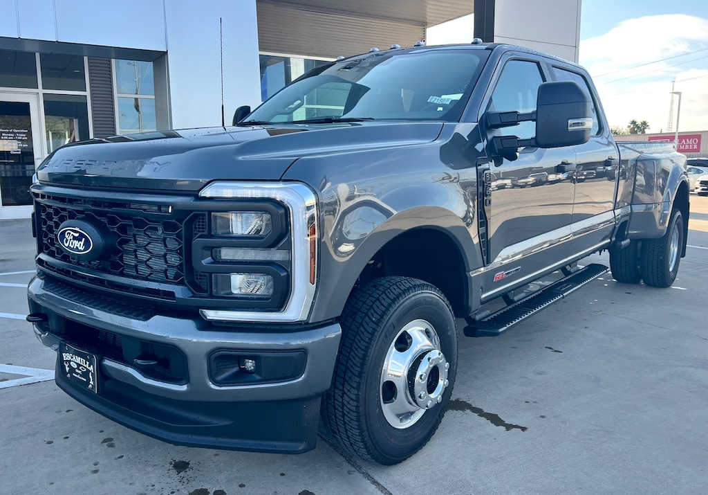 New 2027 Ford Super Duty F-350® XL TRUCK