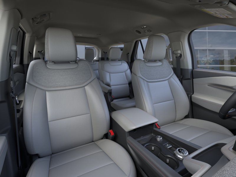 2026 Ford Explorer Active - Photo 17
