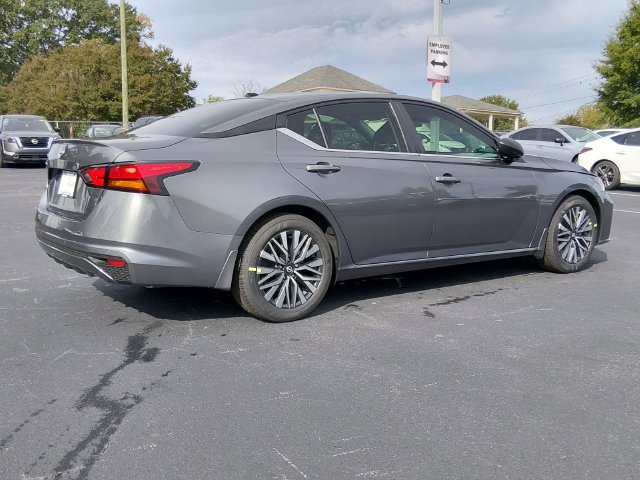 New 2026 Nissan Altima SV Sedan