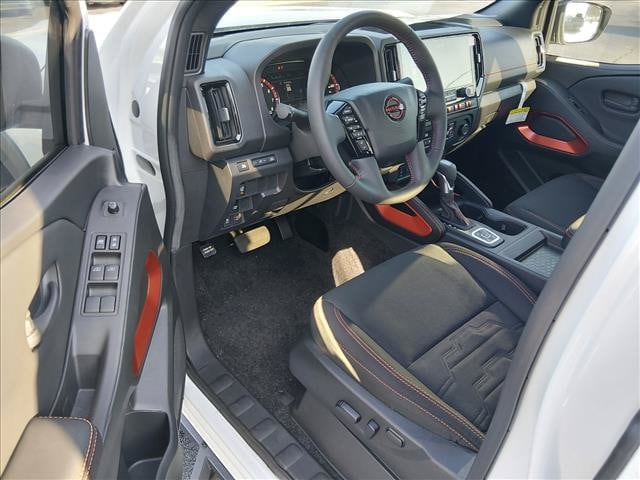 2026 Nissan Frontier PRO-4X - Photo 9