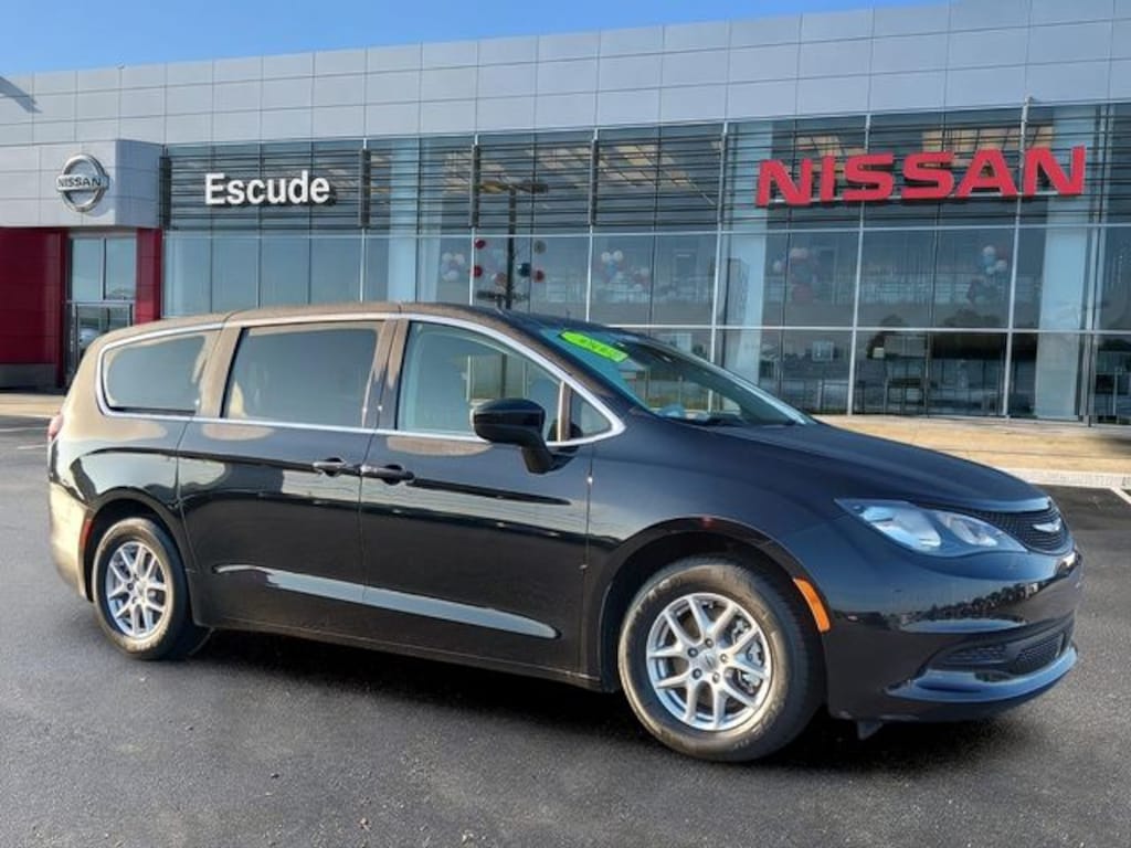 Used 2024 Chrysler Voyager LX Minivan/Van