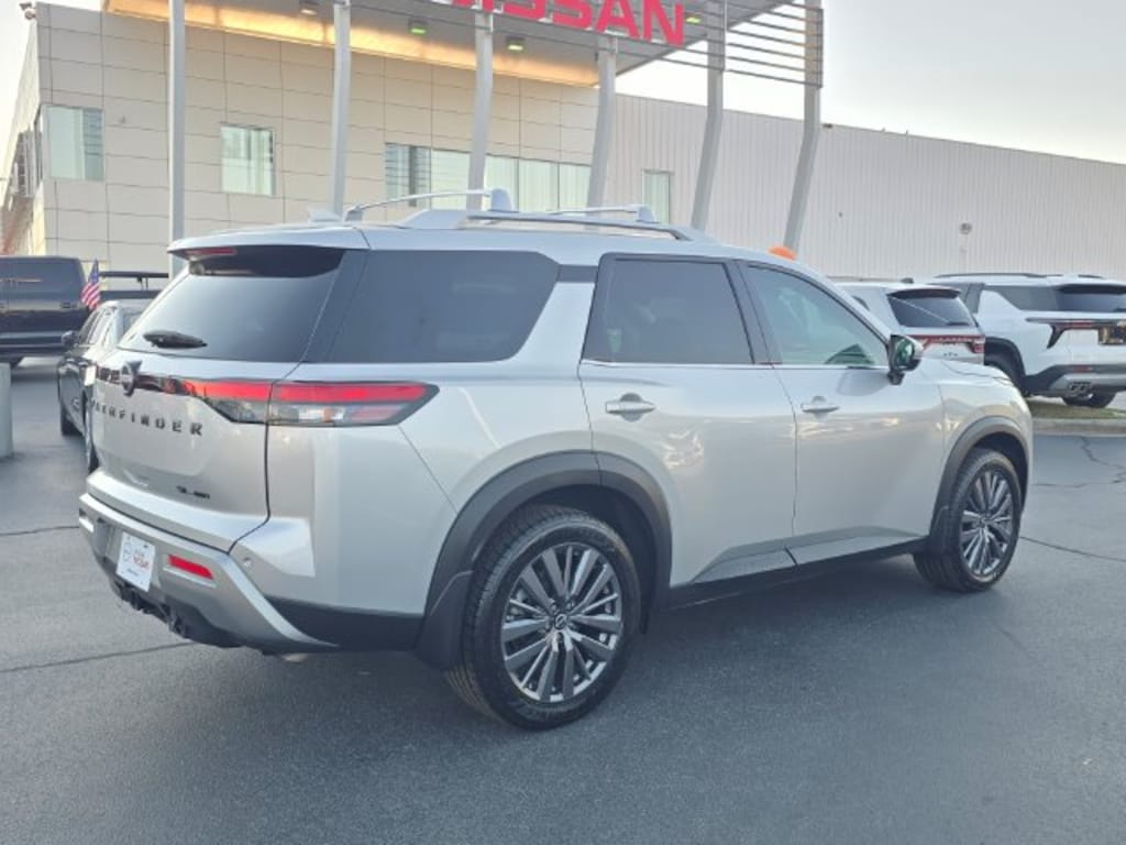 Certified 2024 Nissan Pathfinder SL SUV