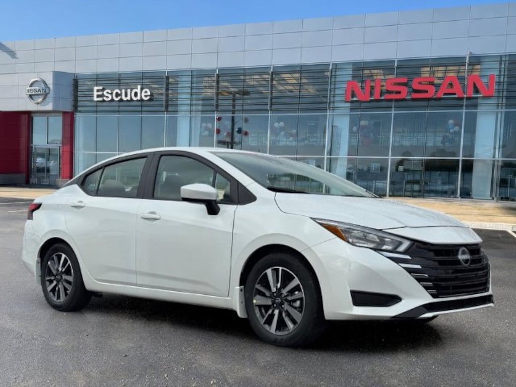 New 2025 Nissan Versa 1.6 SV Sedan