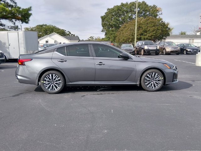 New 2026 Nissan Altima SV Sedan
