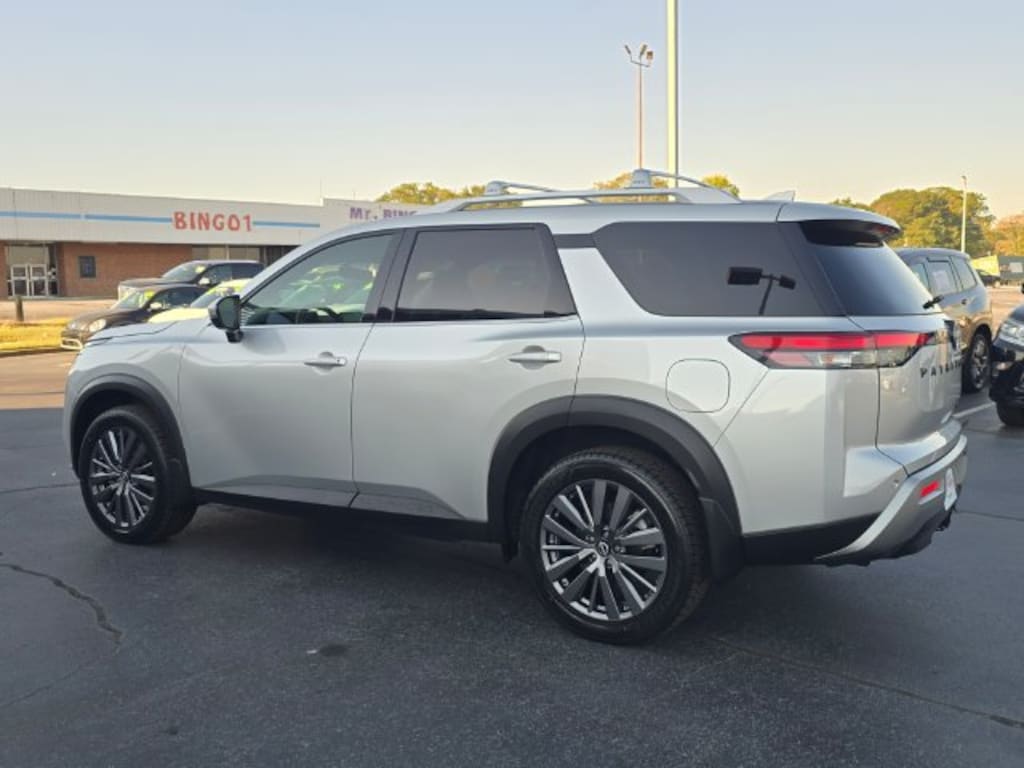 Certified 2024 Nissan Pathfinder SL SUV