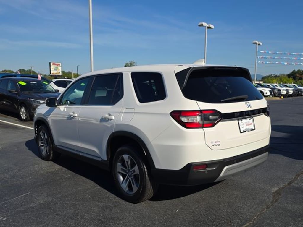 Certified 2025 Honda Pilot EX-L SUV