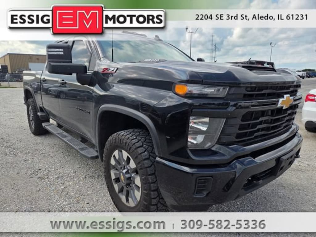 Used 2024 Chevrolet Silverado 2500 HD Custom Truck