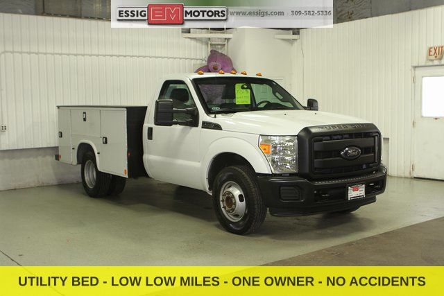 2015 Ford F-350 Chassis XL Truck Regular Cab