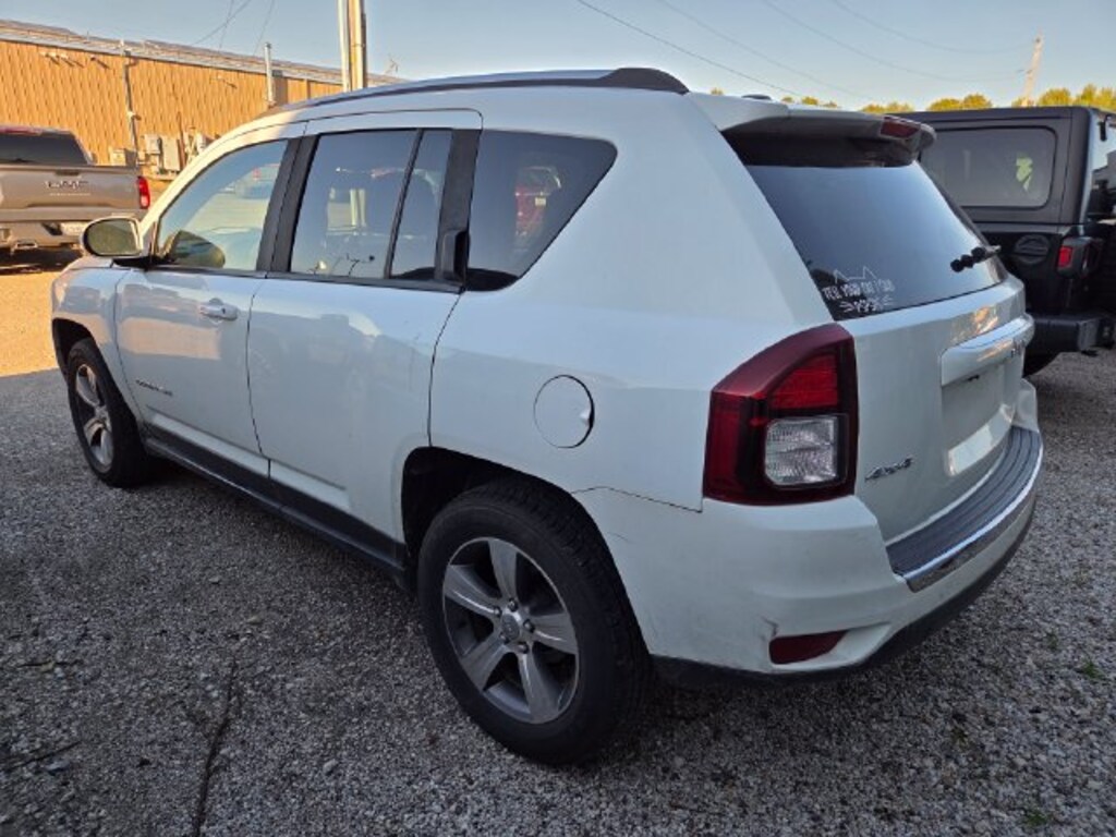 Used 2017 Jeep Compass Latitude 4x4 SUV