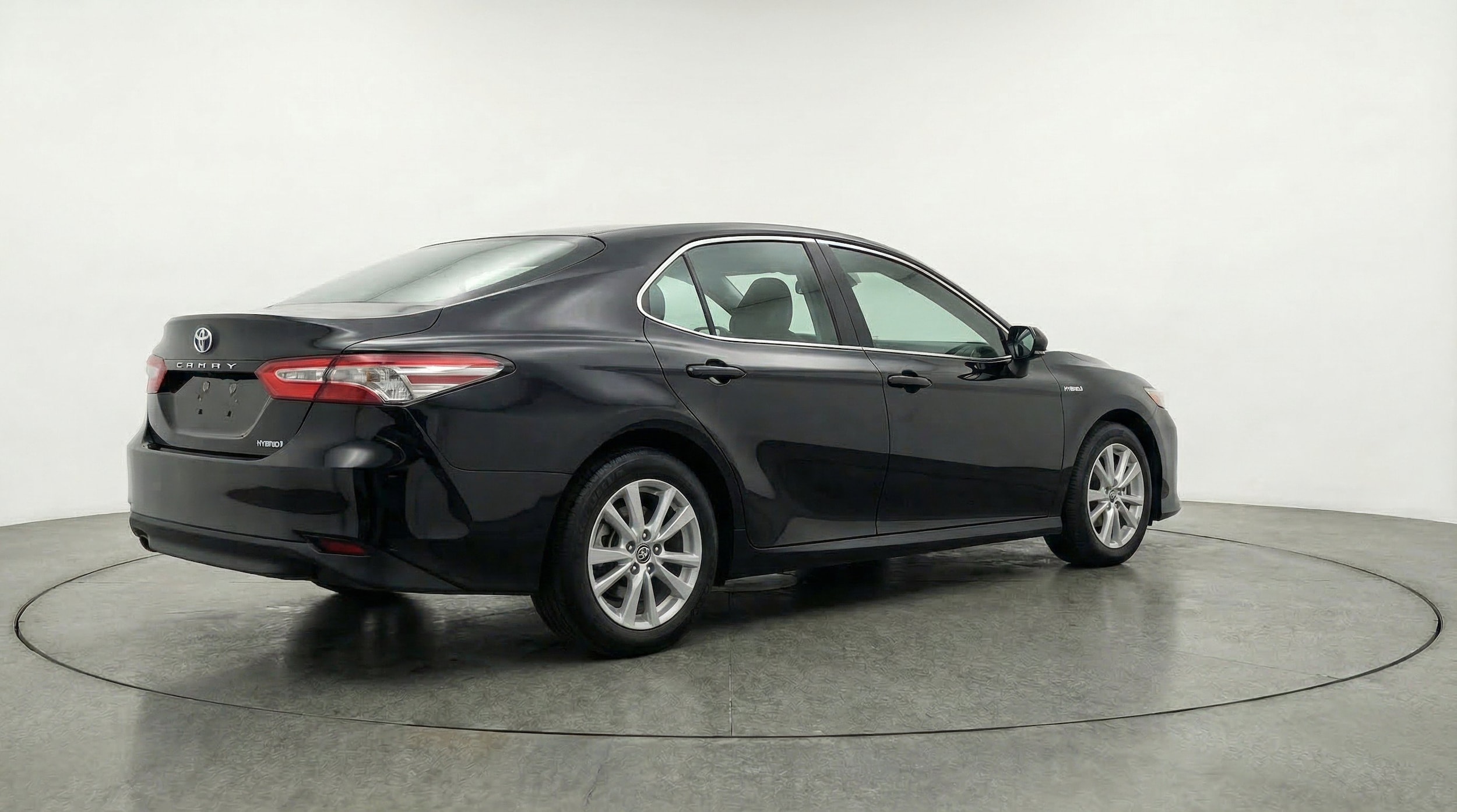 Thumbnail: 2025 Toyota Camry - 9