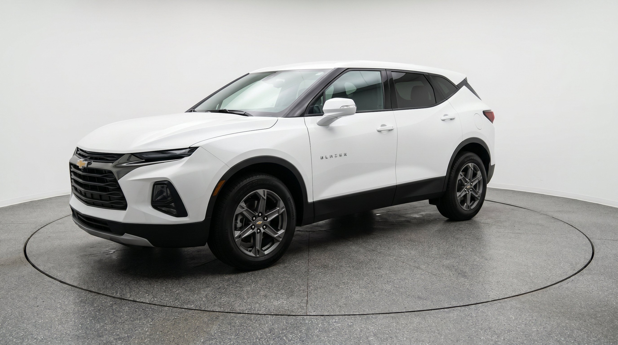 Thumbnail: 2026 Chevrolet Blazer - 3