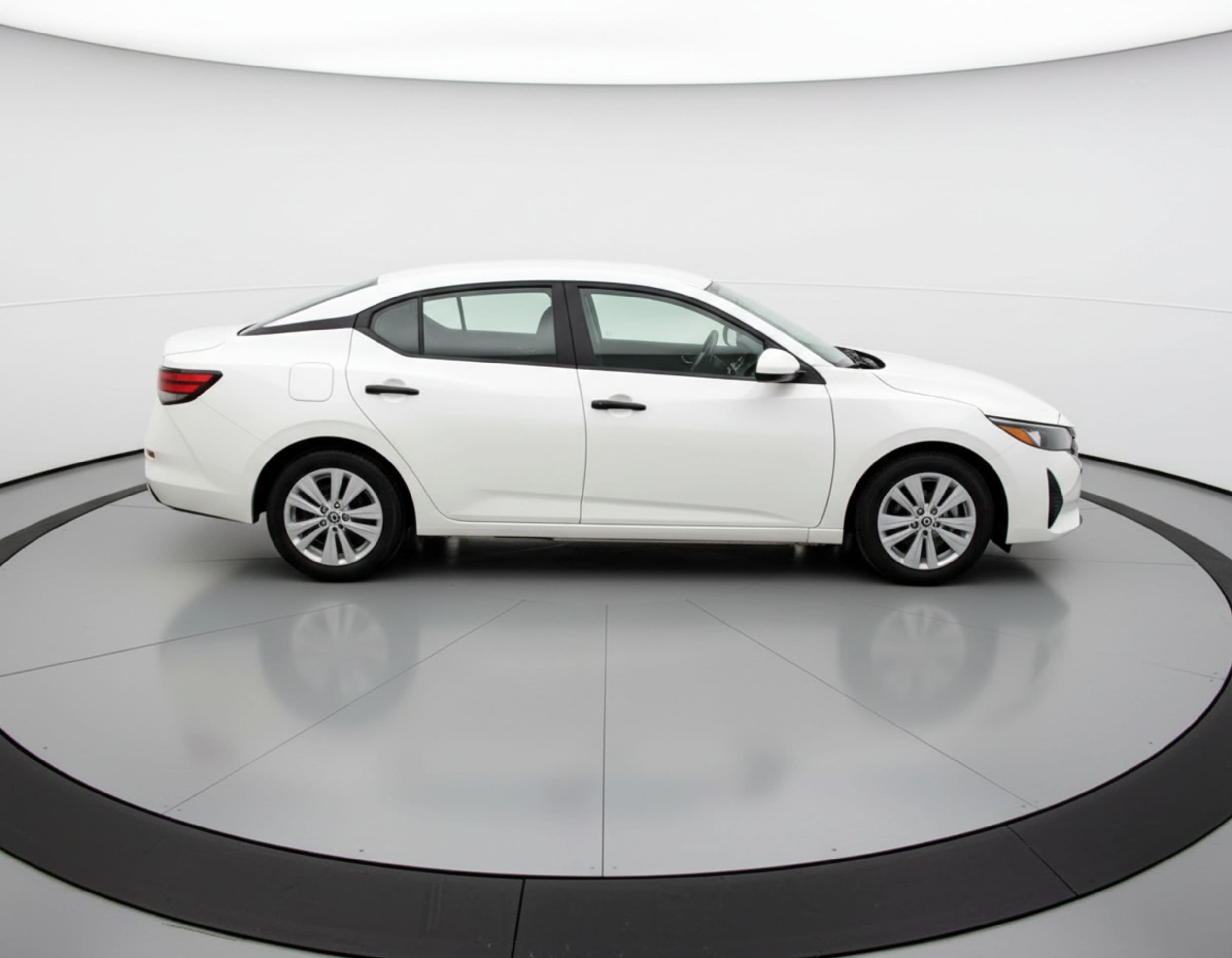 Thumbnail: 2025 Nissan Sentra - 10