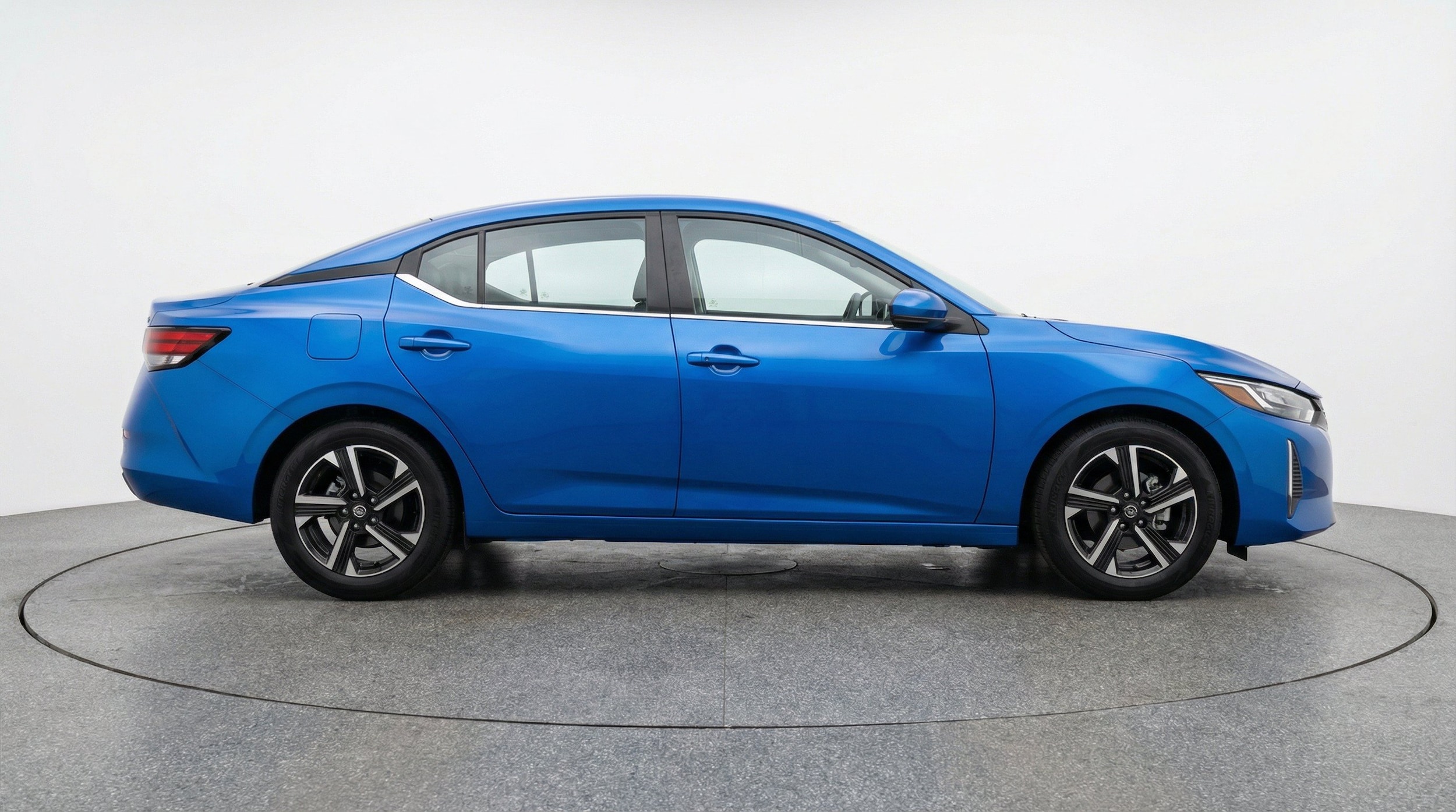 Thumbnail: 2025 Nissan Sentra - 10