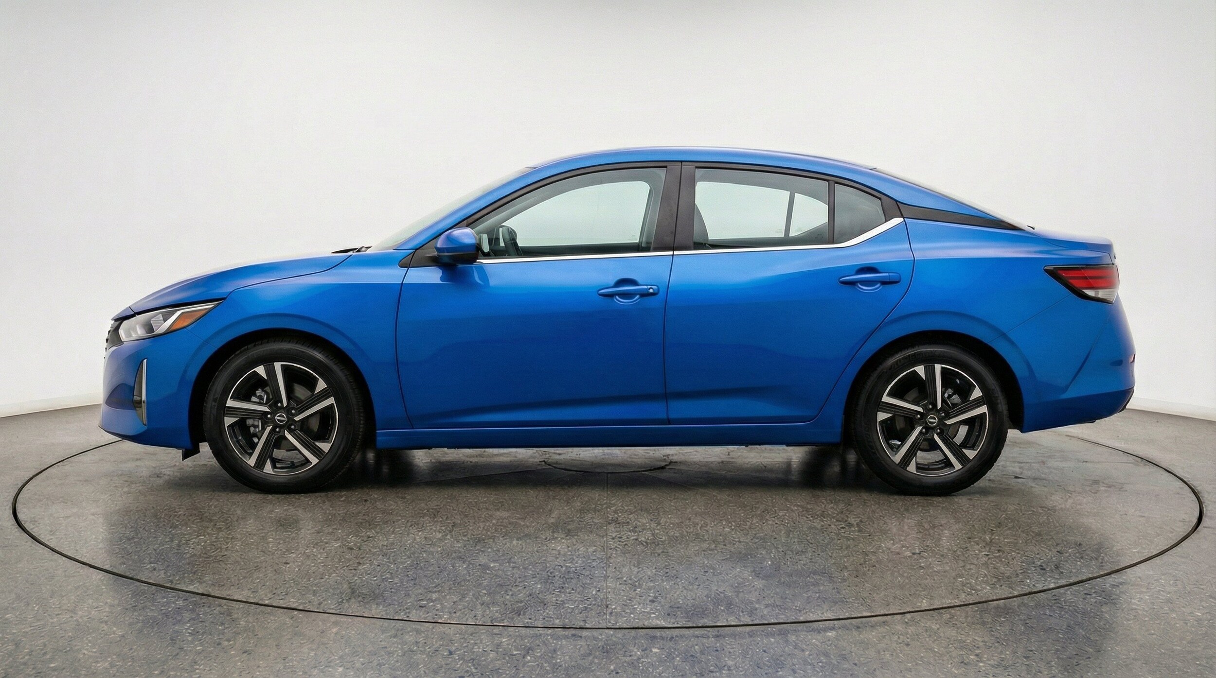 Thumbnail: 2025 Nissan Sentra - 5