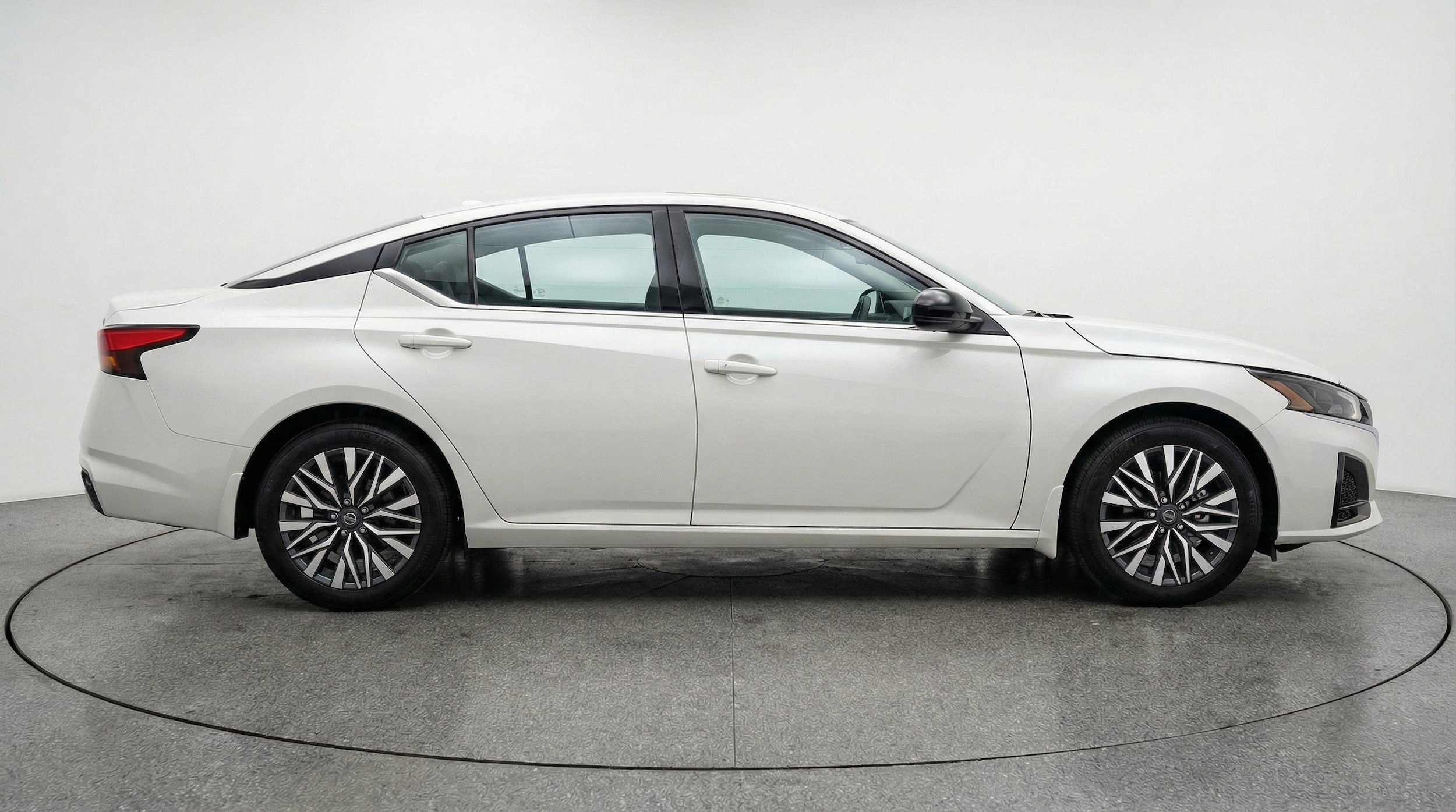 Thumbnail: 2026 Nissan Altima - 10