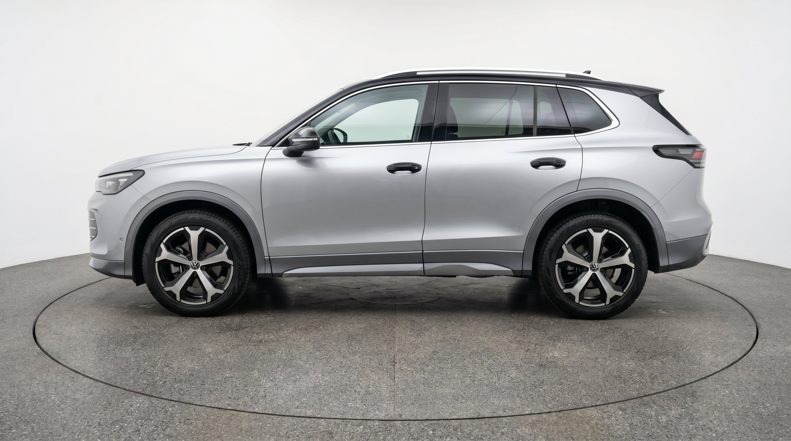 Thumbnail: 2026 Volkswagen Tiguan - 5