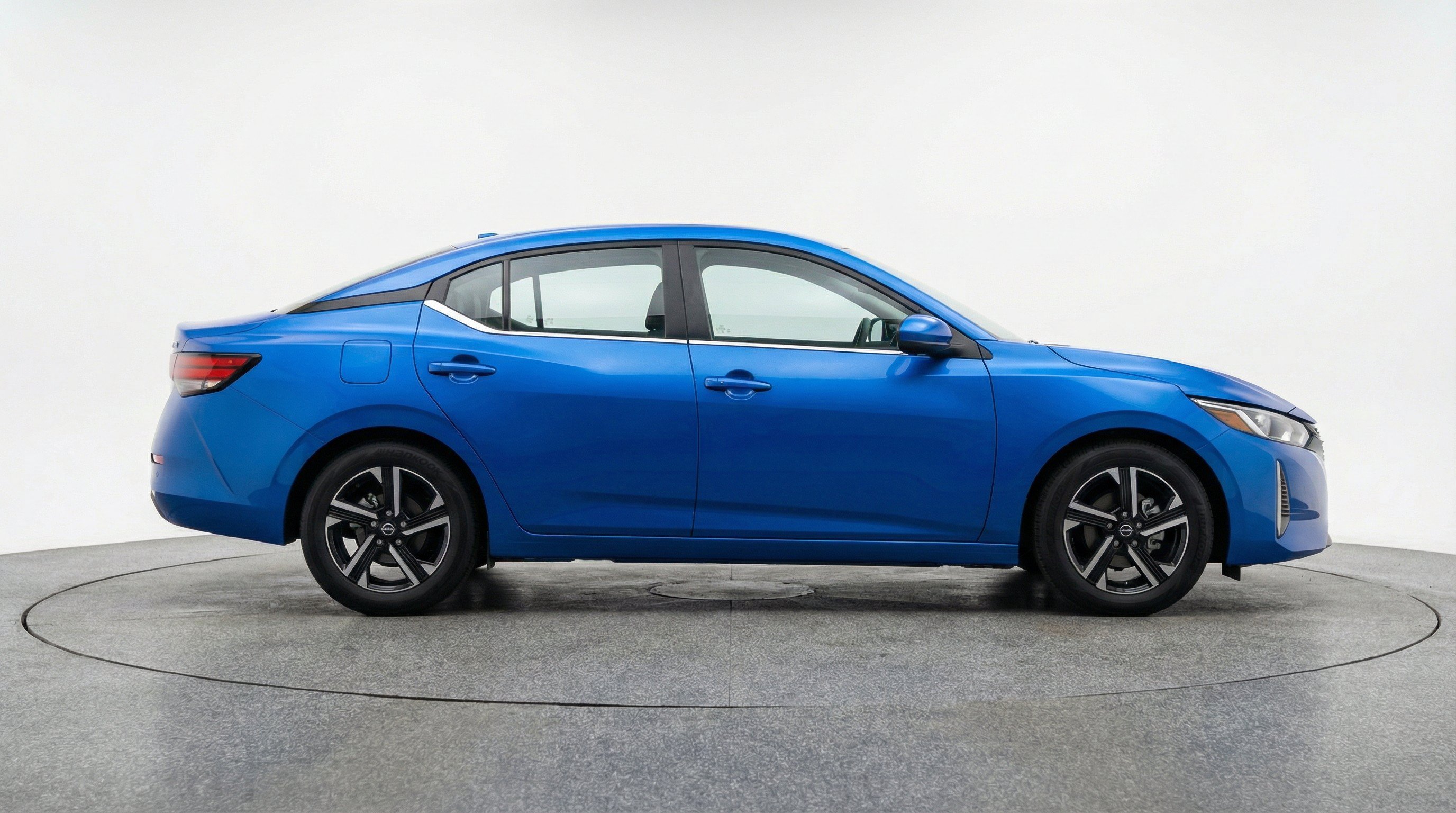 Thumbnail: 2025 Nissan Sentra - 11