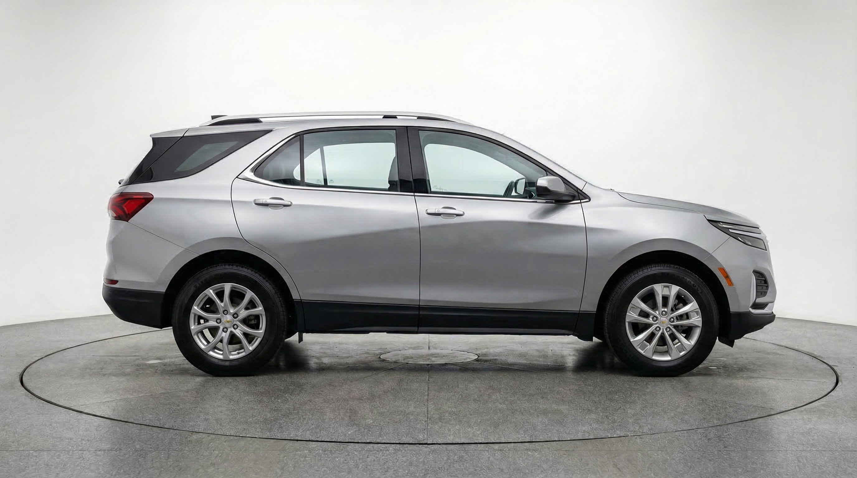 Thumbnail: 2025 Chevrolet Equinox - 10