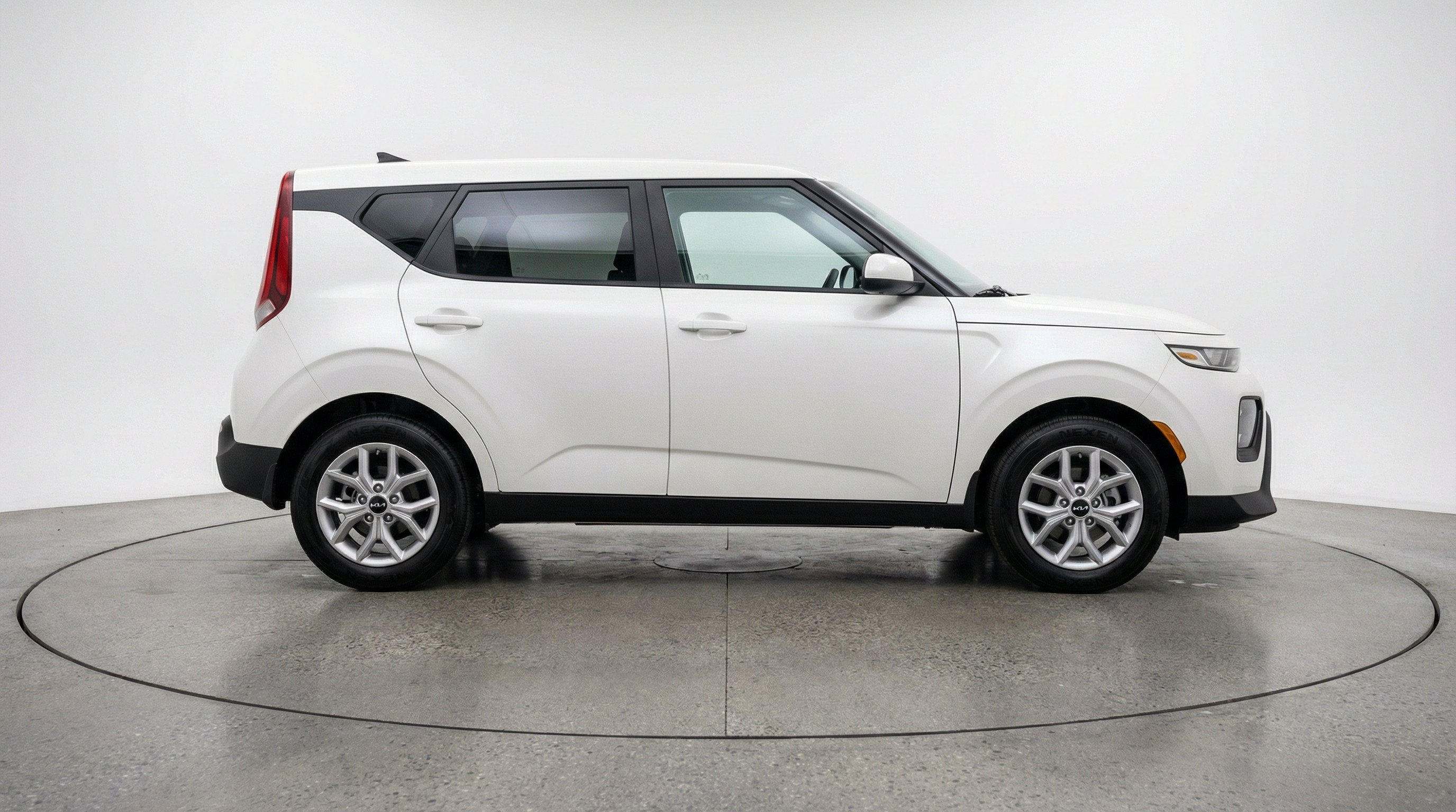 Thumbnail: 2025 Kia Soul - 11