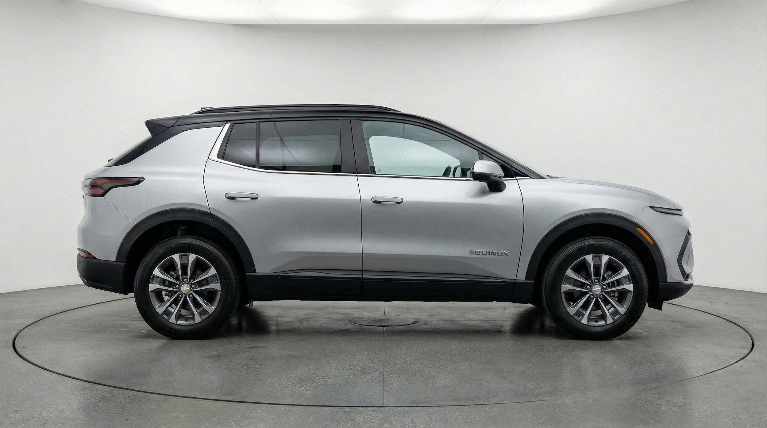Thumbnail: 2025 Chevrolet Equinox - 10