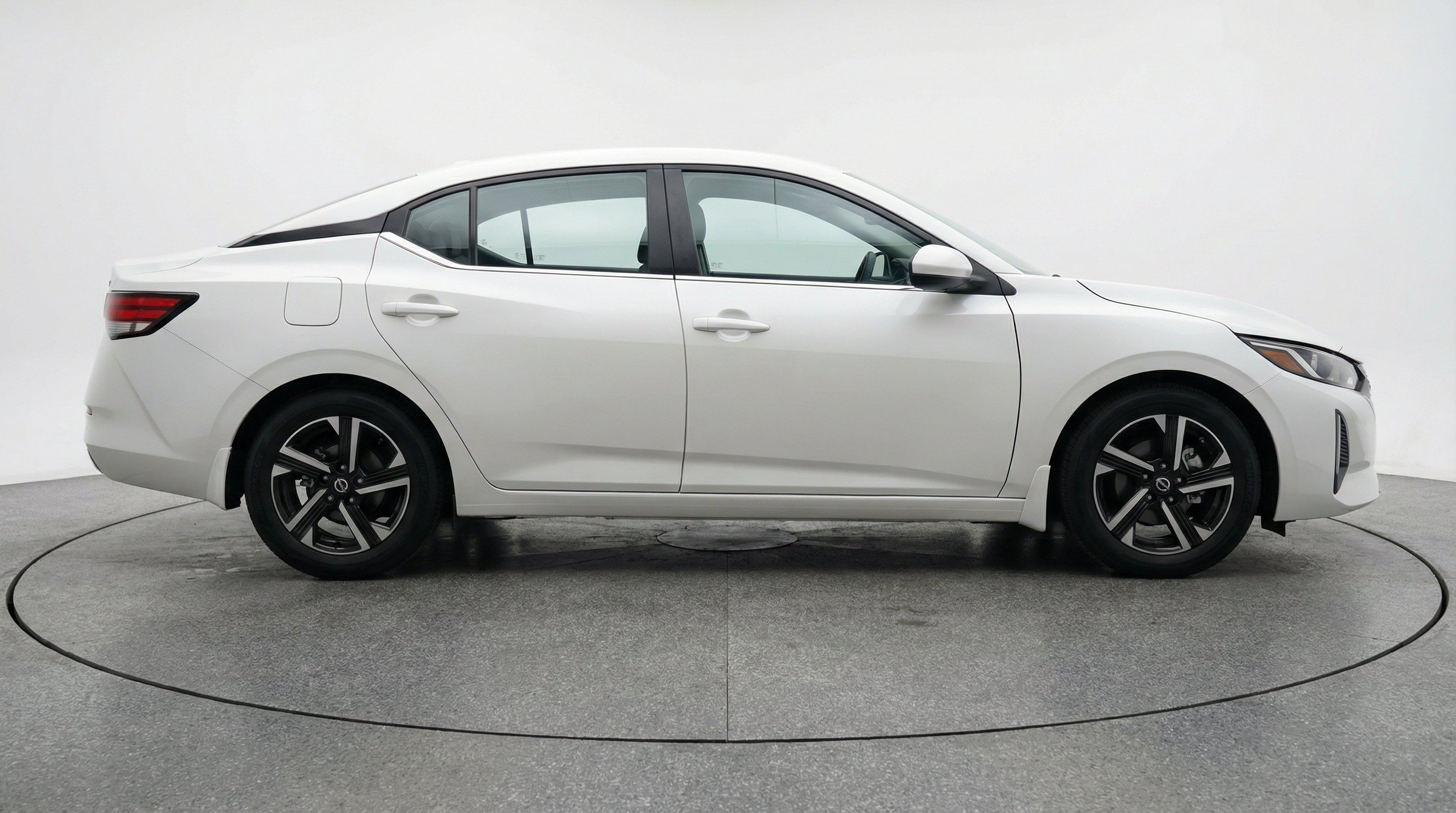 Thumbnail: 2025 Nissan Sentra - 11