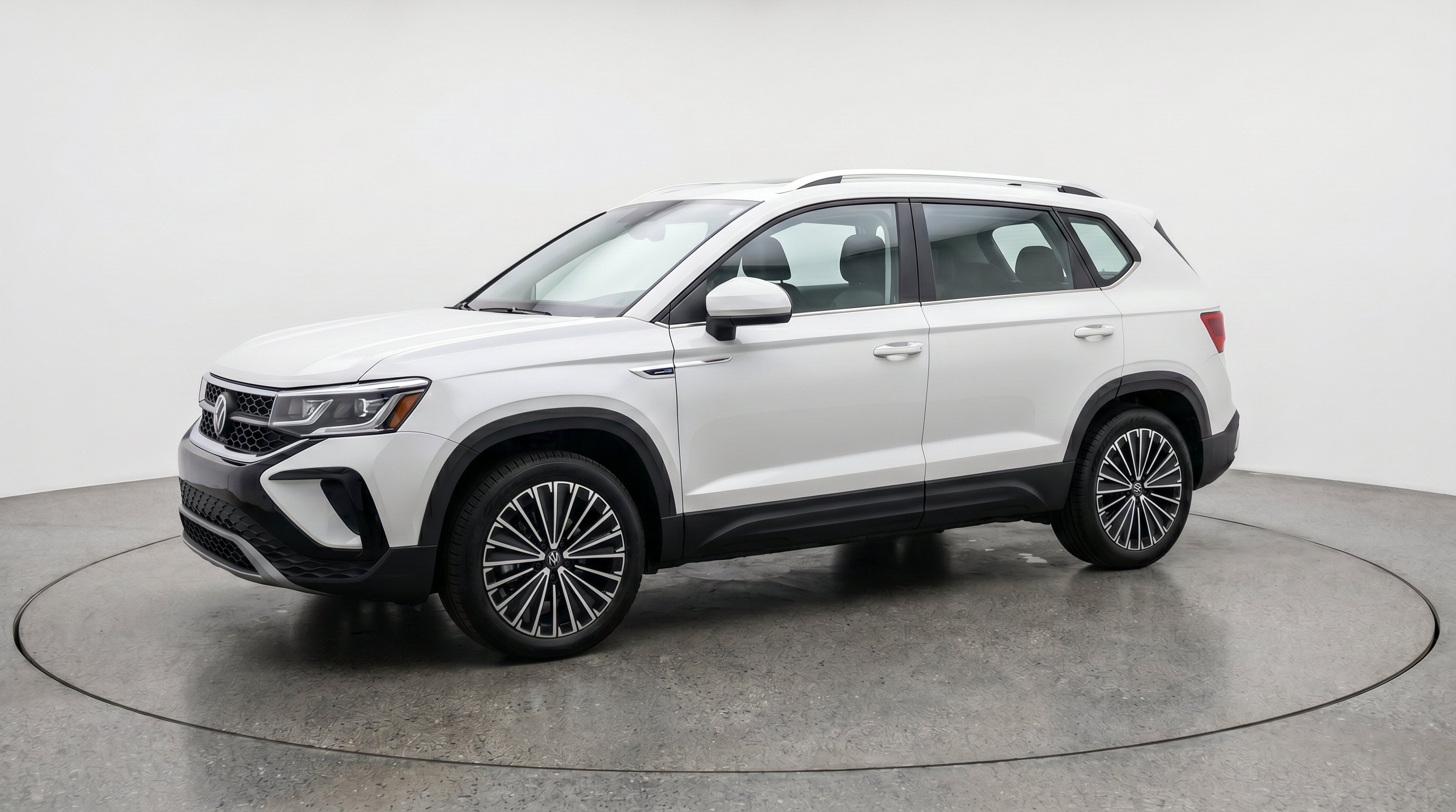 Thumbnail: 2026 Volkswagen Taos - 3