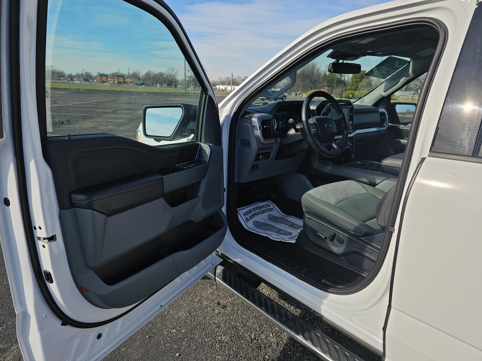 2023 Ford F-150 XLT - Photo 7