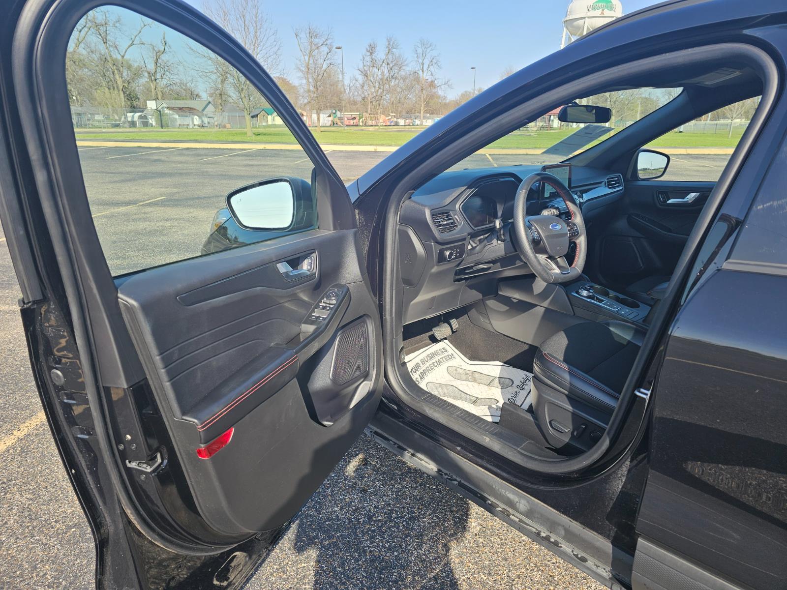 2025 Ford Escape ST-Line - Photo 11