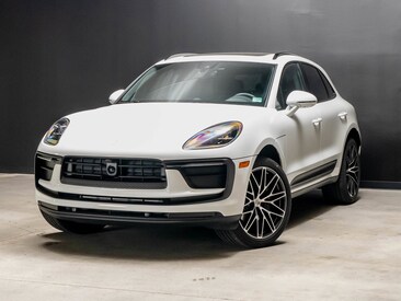 2026 Porsche Macan AWD