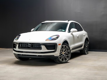 2026 Porsche Macan AWD