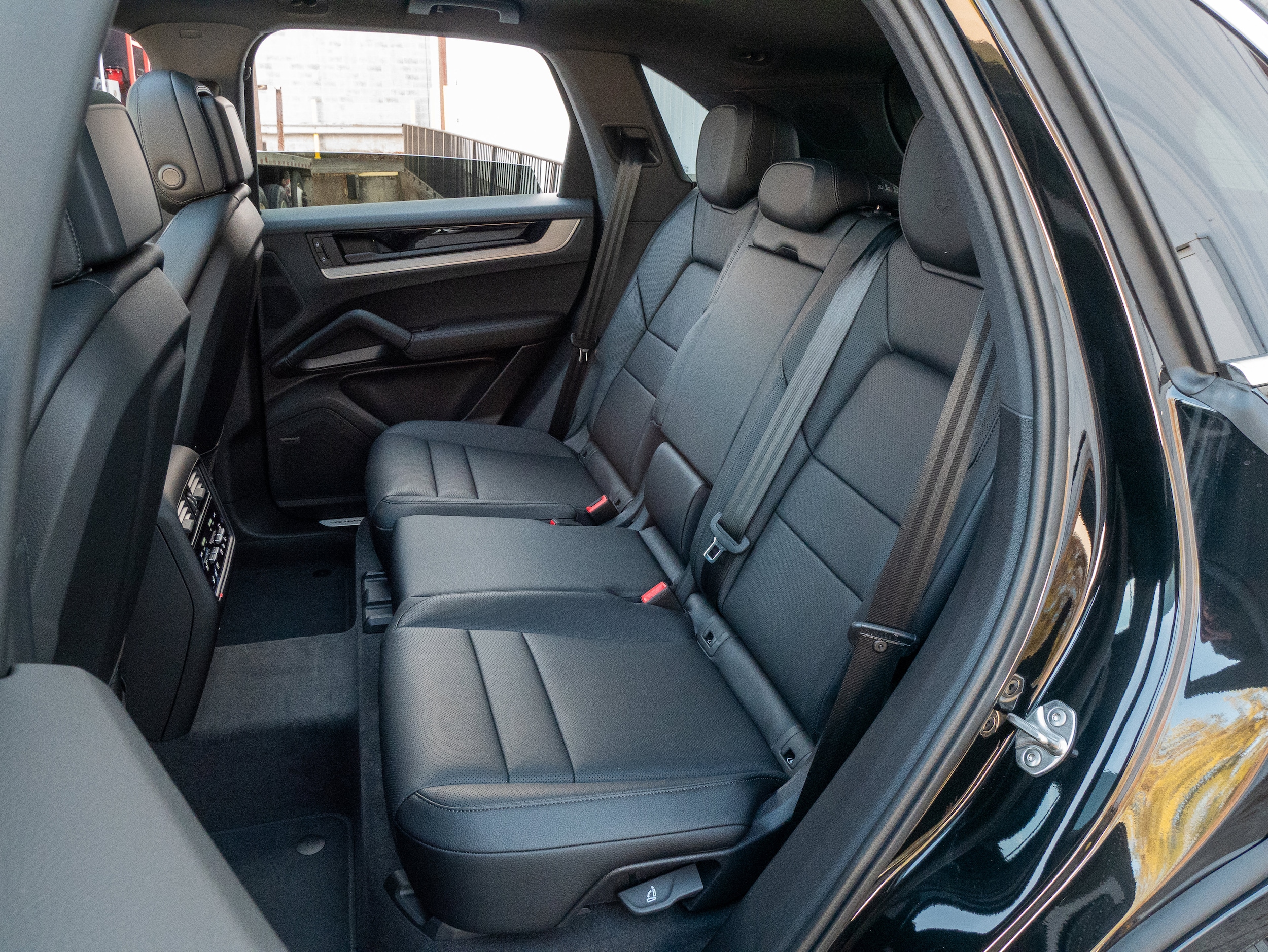 2026 Porsche Cayenne Base - Photo 33