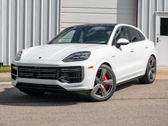 2025 Porsche Cayenne Turbo E-Hybrid Coupe Coupe