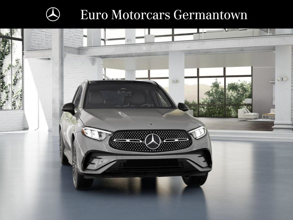 2026 Mercedes-Benz GLC Base - Photo 8